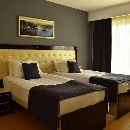 Otel Nora 2*