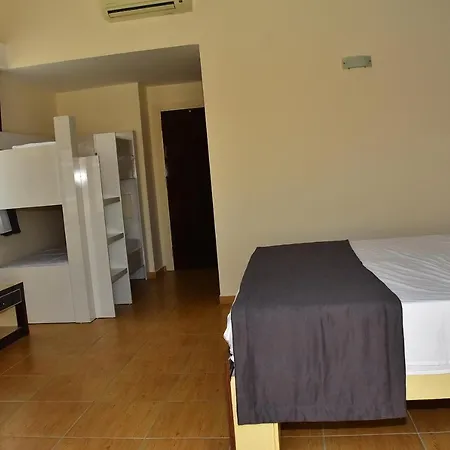 Nora Otel